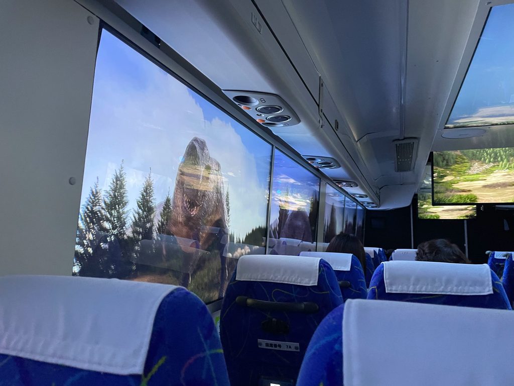 WOW RIDEの車内